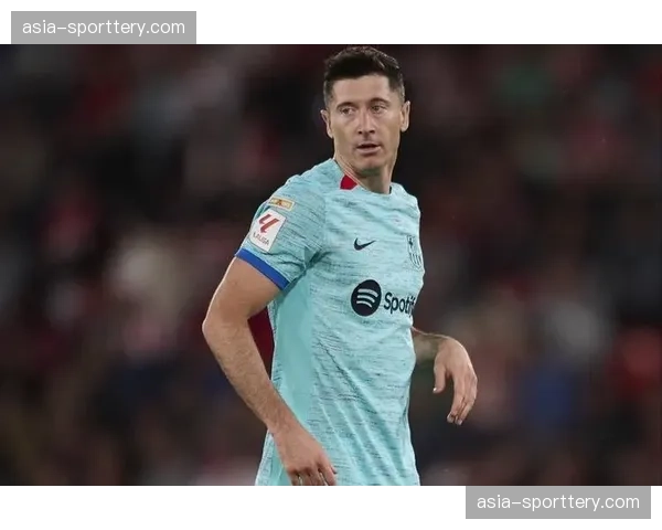 终场比分：阿尔梅里亚2-1力克马略卡，取得近十五轮联赛首胜