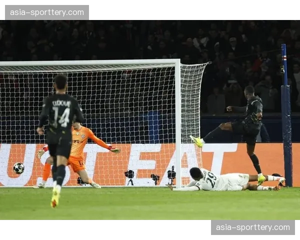 巴黎圣日耳曼2-0战胜布雷斯特，登贝莱、穆阿尼各入一球