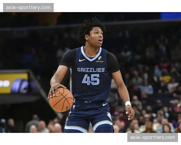 通讯报道:时隔十年,孟菲斯灰熊队再次获得西南赛区冠军 通讯报道:时隔十年,孟菲斯灰熊队再次获得西南赛区冠军